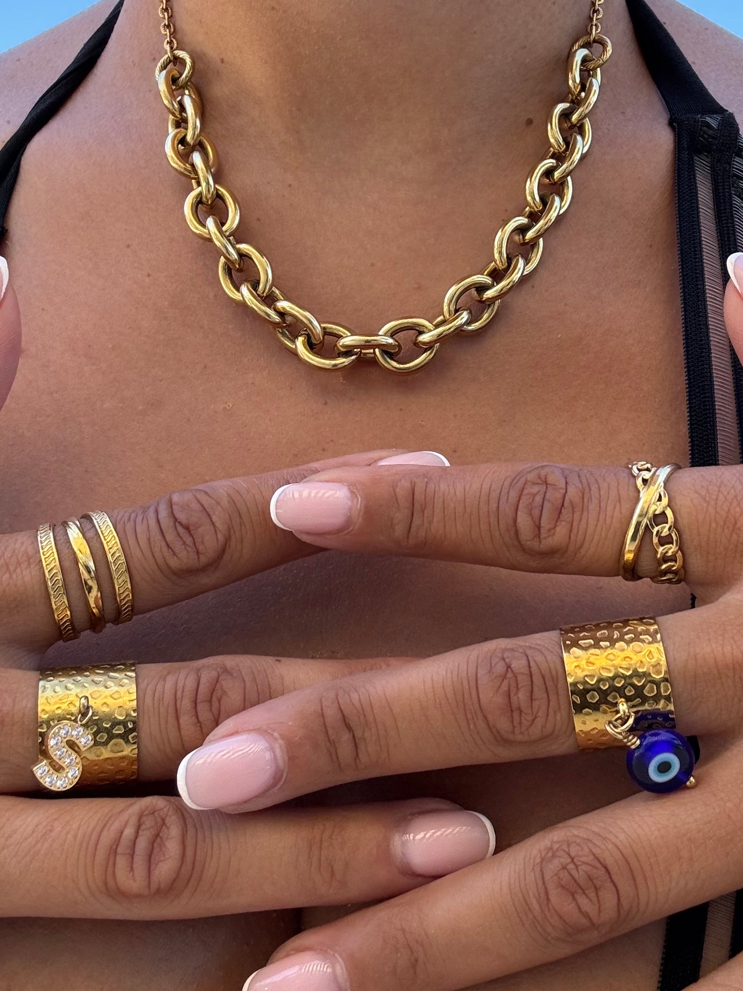 Collier SARA
